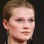 Toni Garrn icon 64x64