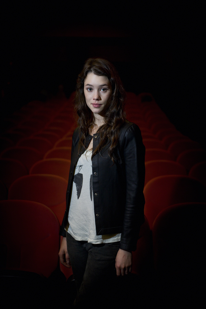 Only high quality pics and photos of Astrid BergesFrisbey