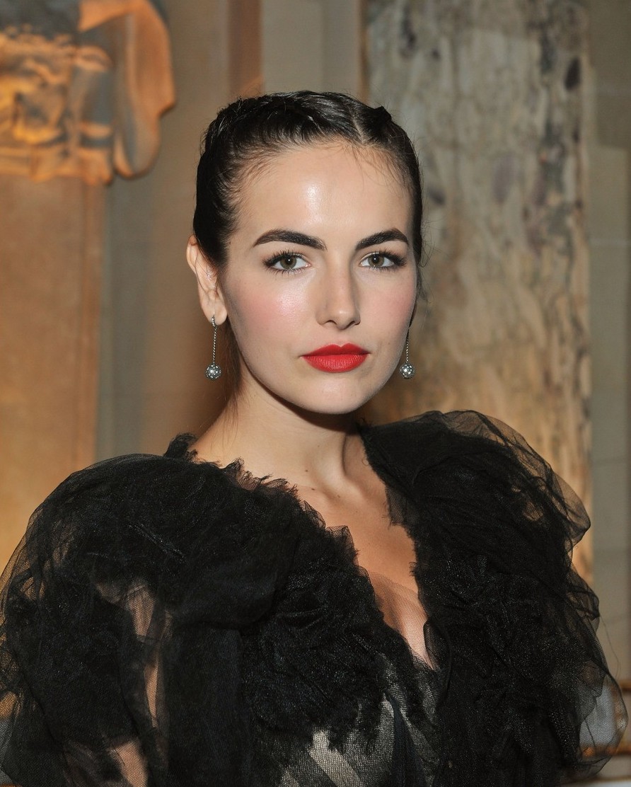 camilla_belle_marche-2.jpg