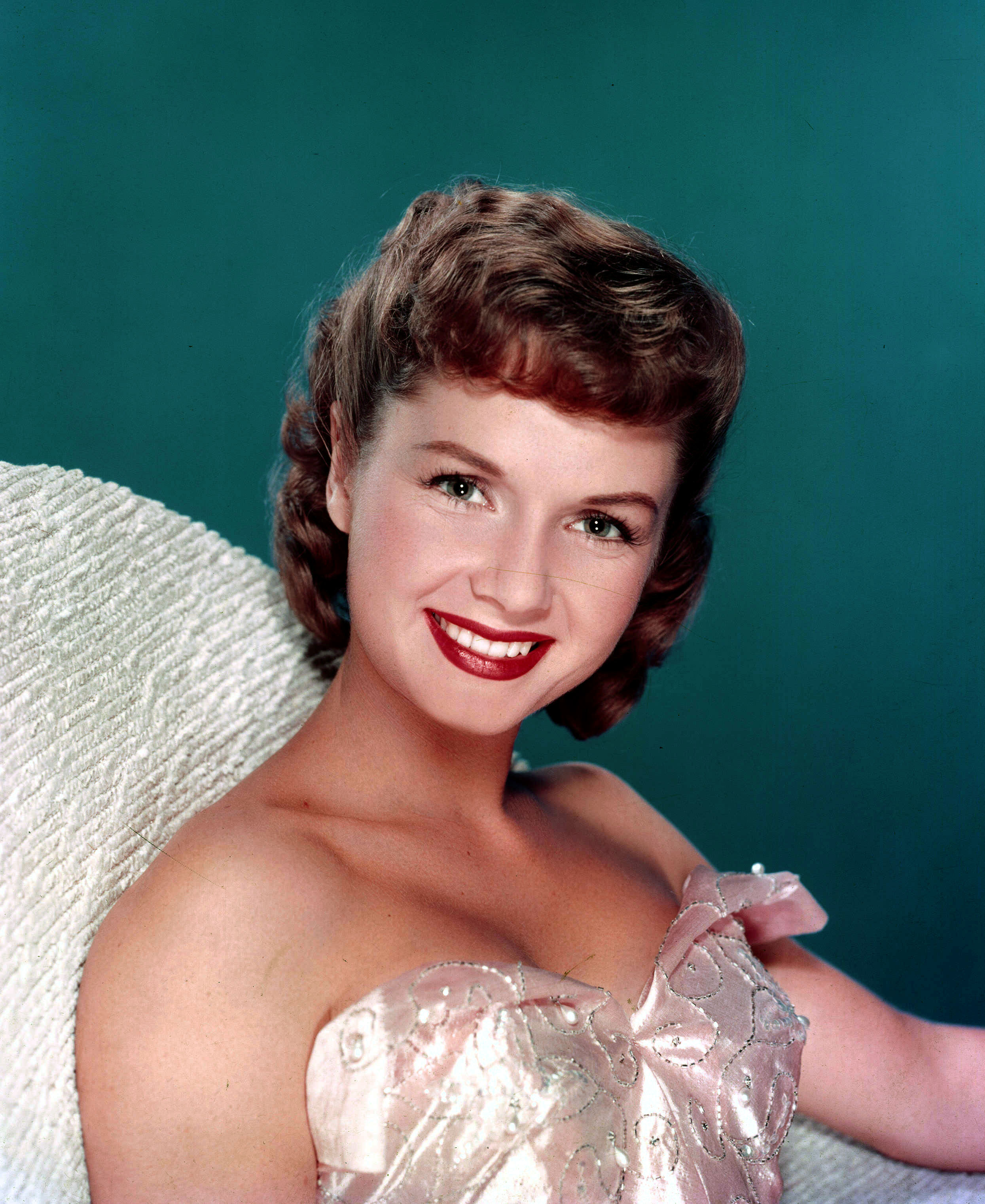 Debbie Reynolds - Wallpaper Actress