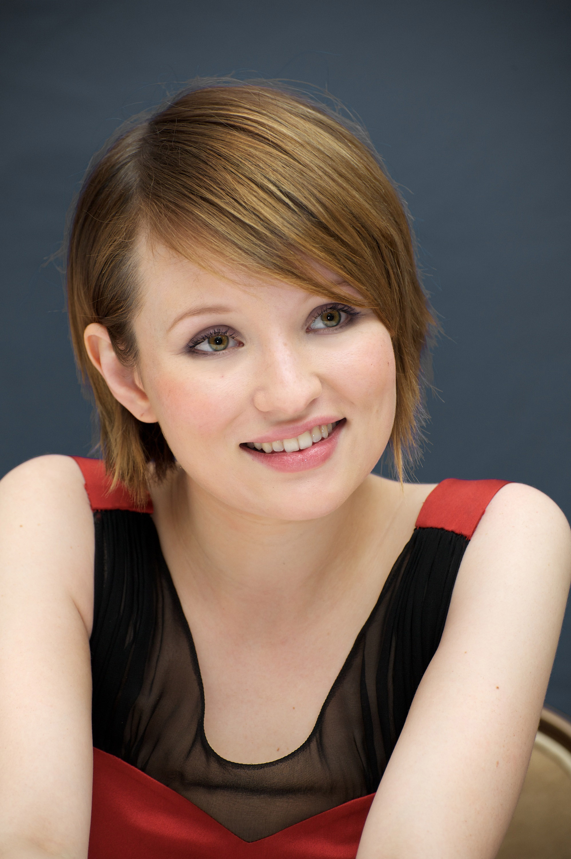 Emily Browning photo 32 of 277 pics, wallpaper - photo #360142 - ThePlace2