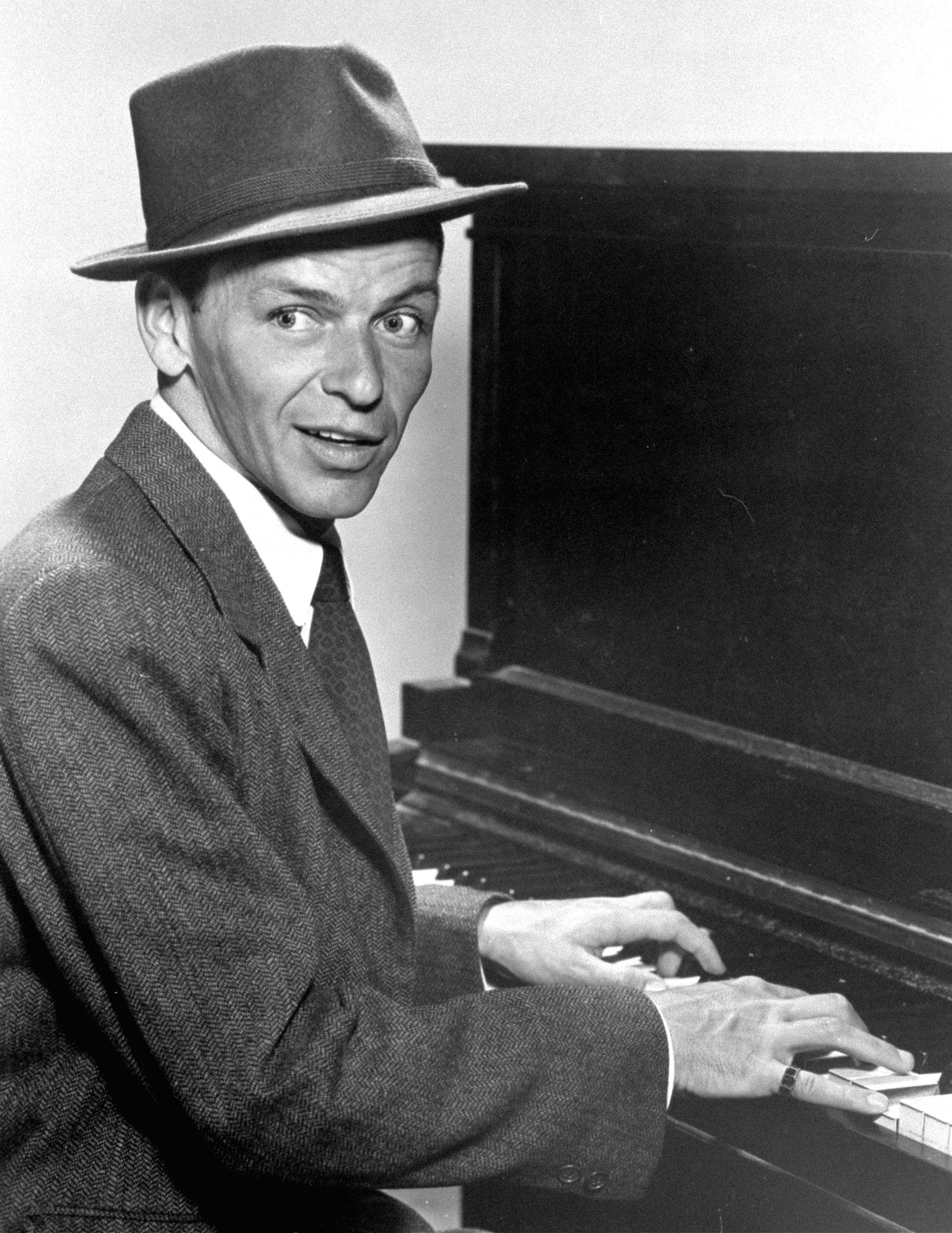 Frank Sinatra - Photo Gallery