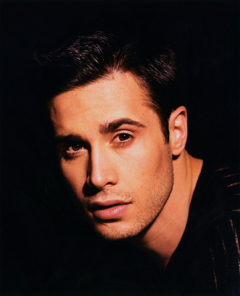 Freddie Prinze Jr. photo 3 of 22 pics, wallpaper photo 219113