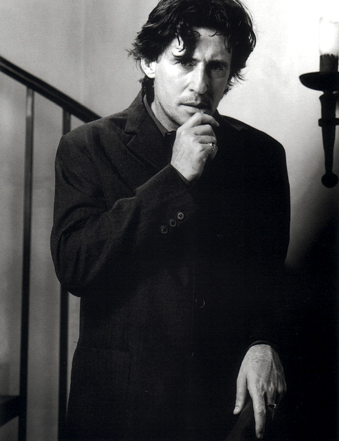 Gabriel Byrne - Photo Colection
