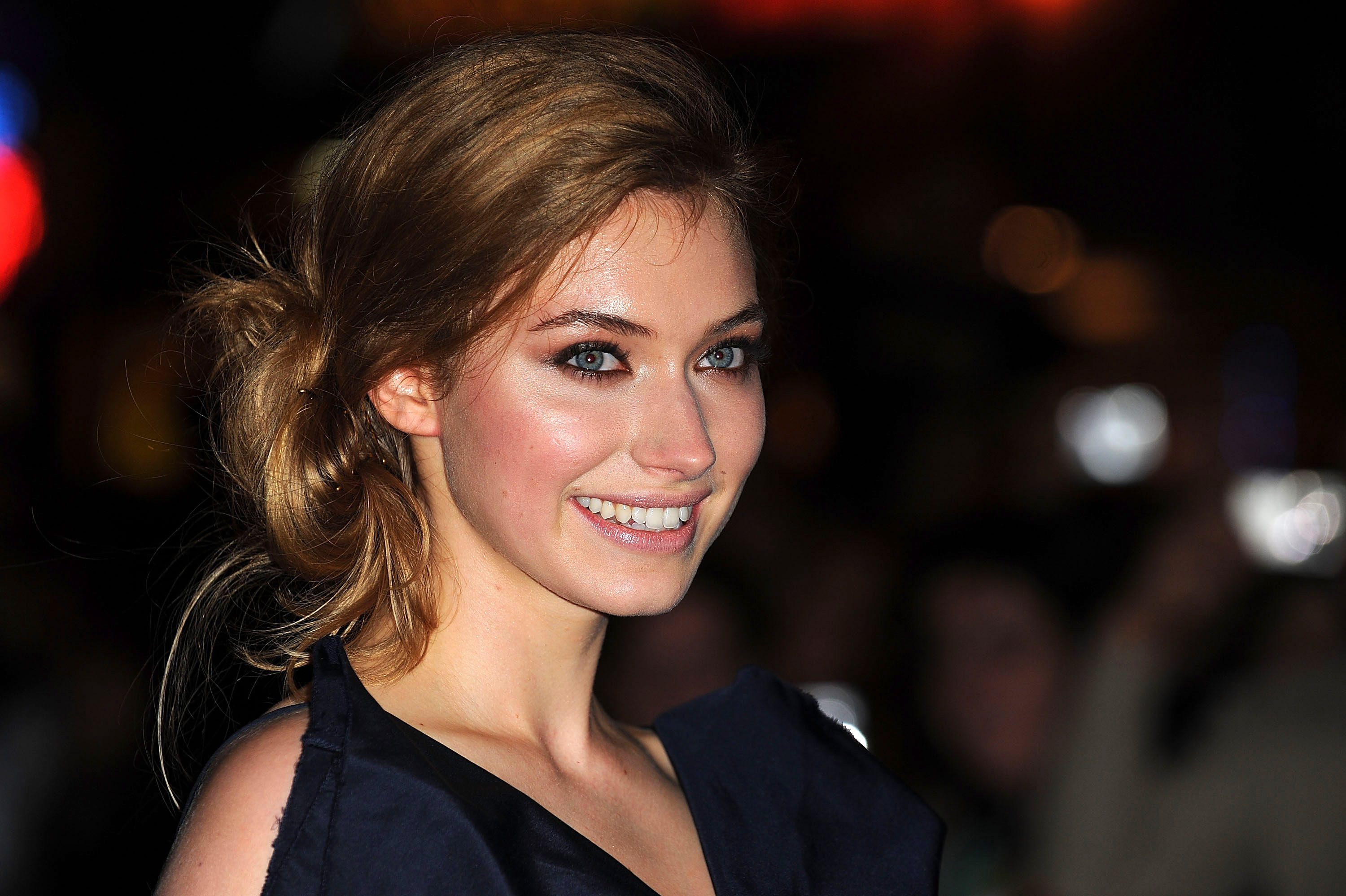 Imogen Poots - Wallpaper Actress