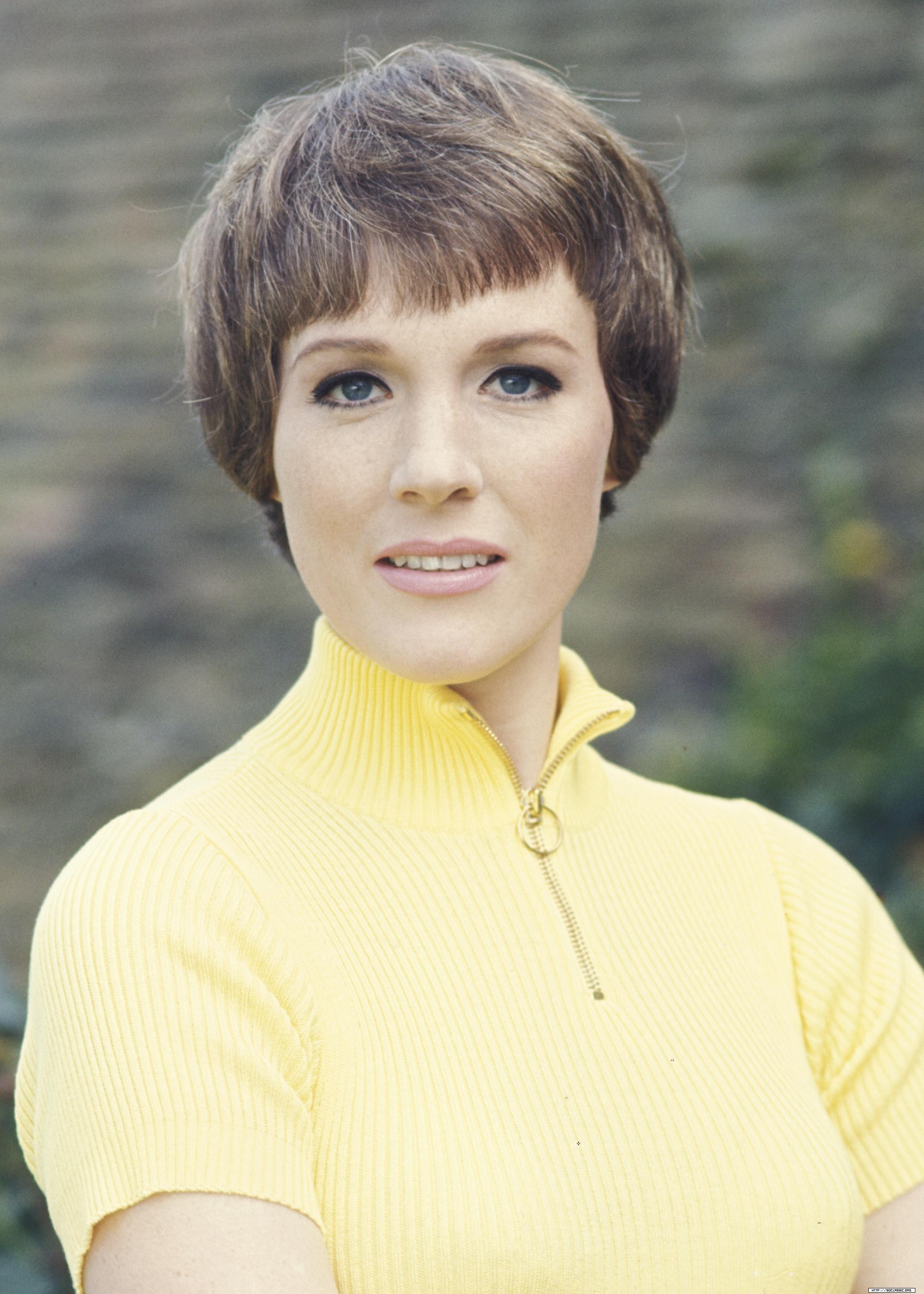 Julie Andrews - Wallpaper Hot