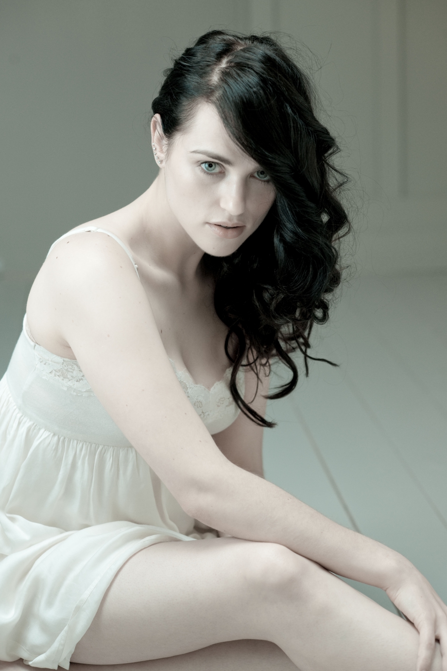 Katie Mcgrath - Wallpaper