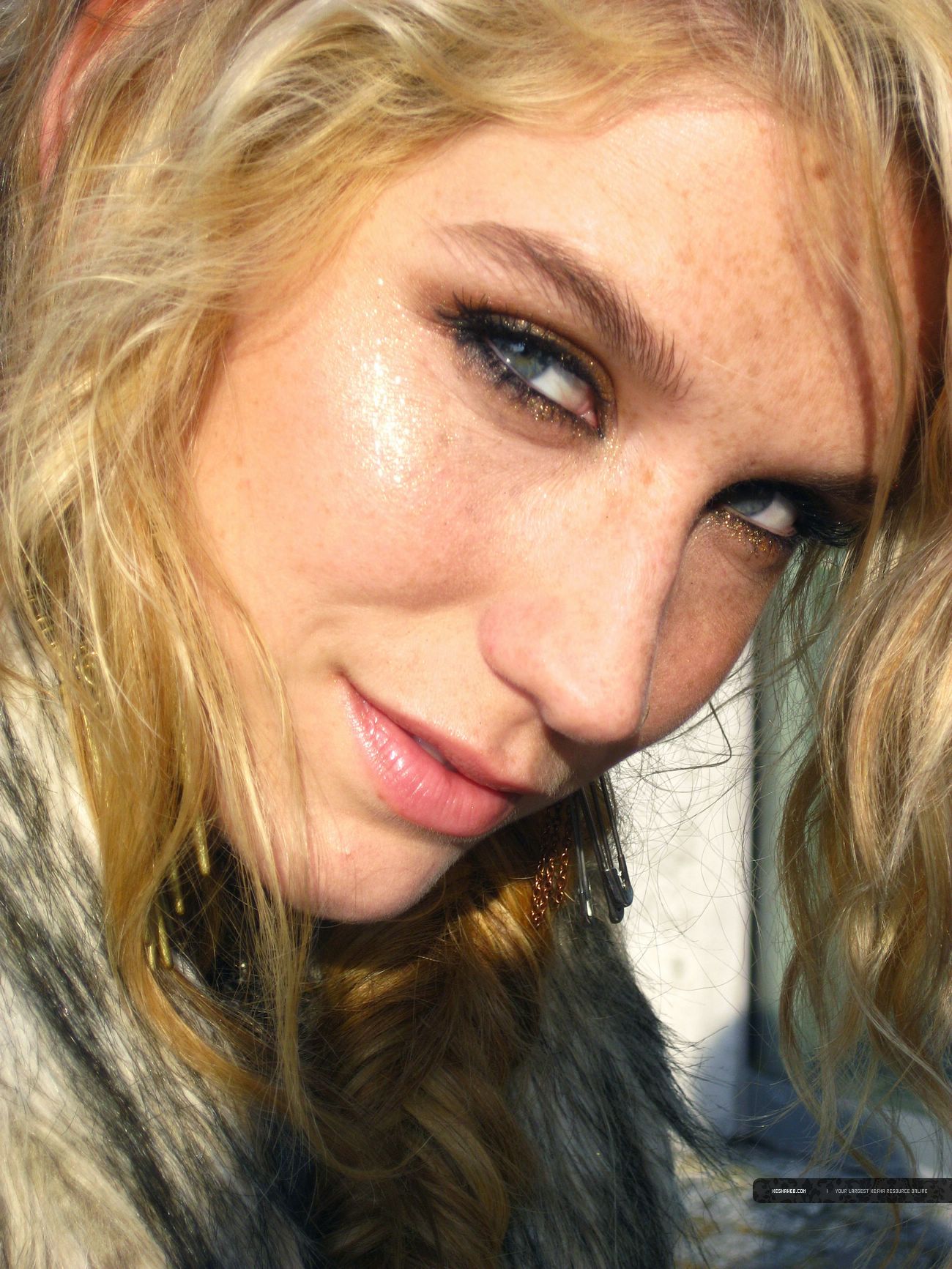 Kesha Rose Sebert photo 3 of 170 pics, wallpaper photo 235525