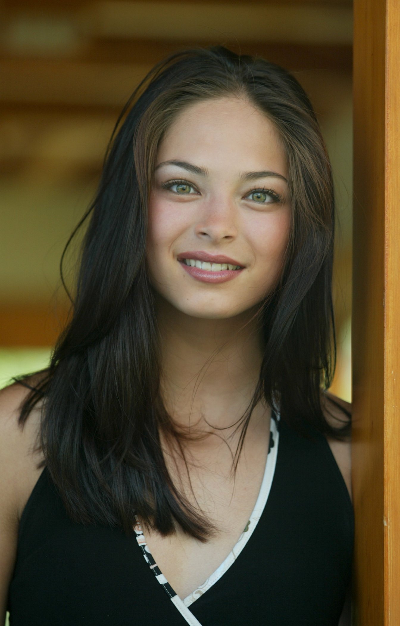 Kristin Kreuk photo 341 of 346 pics, wallpaper photo 824697 ThePlace2
