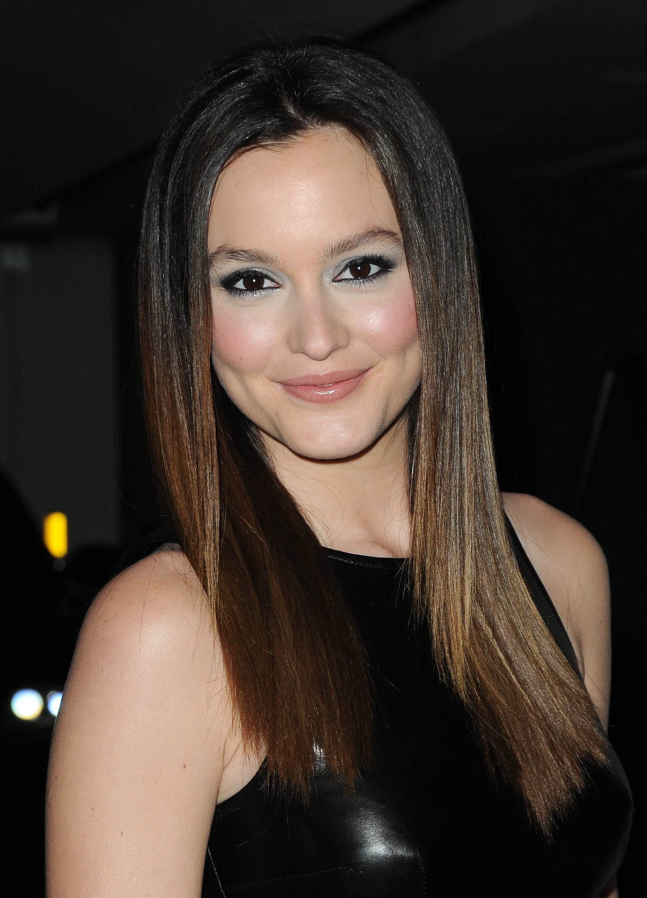 59220_celebrity_para.jpg