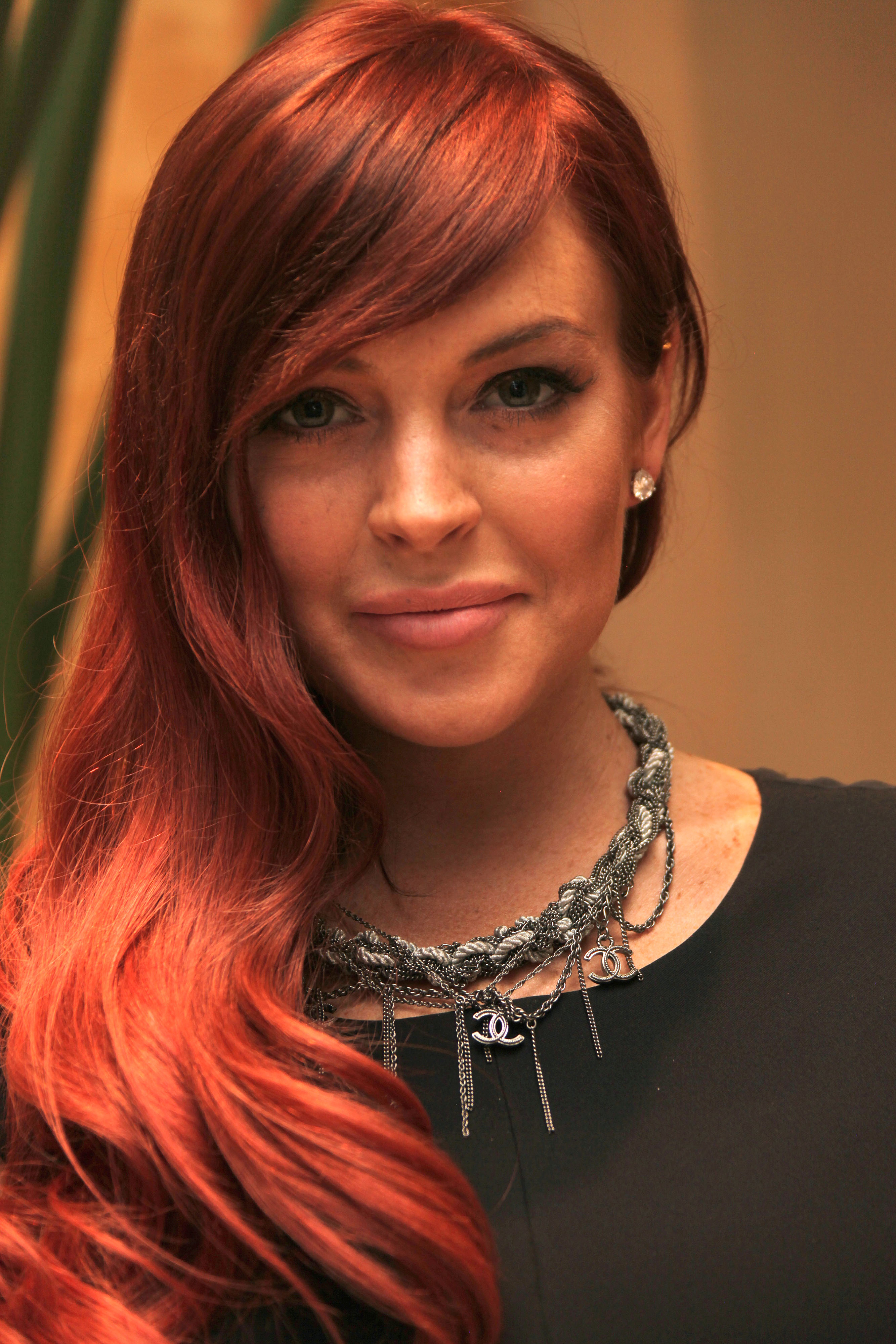 http://www.theplace2.ru/archive/lindsay_lohan/img/LL11.jpg