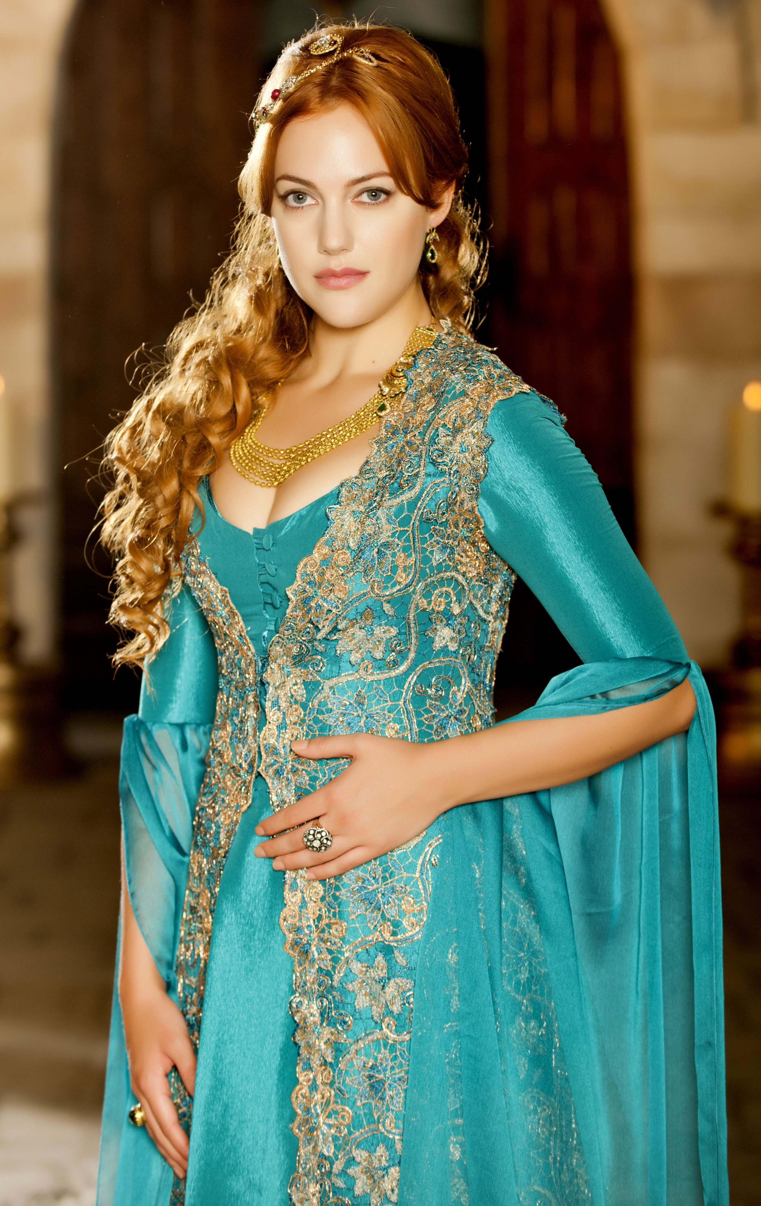 Meryem Uzerli photo gallery high quality pics of Meryem Uzerli ThePlace