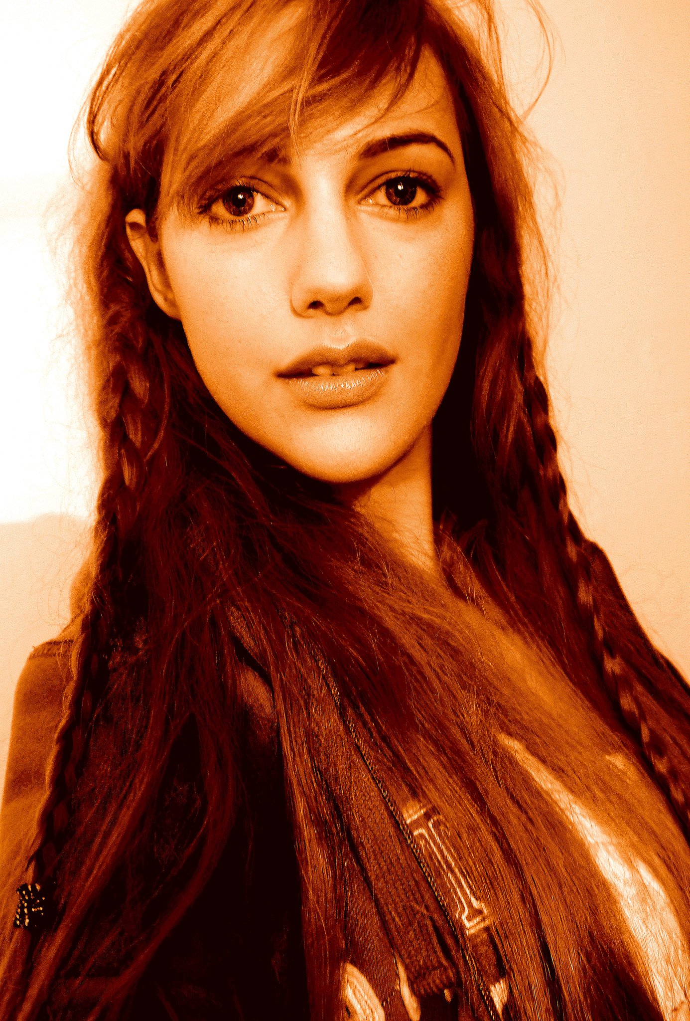 Meryem Uzerli photo 44 of 85 pics, wallpaper photo 630573 ThePlace2