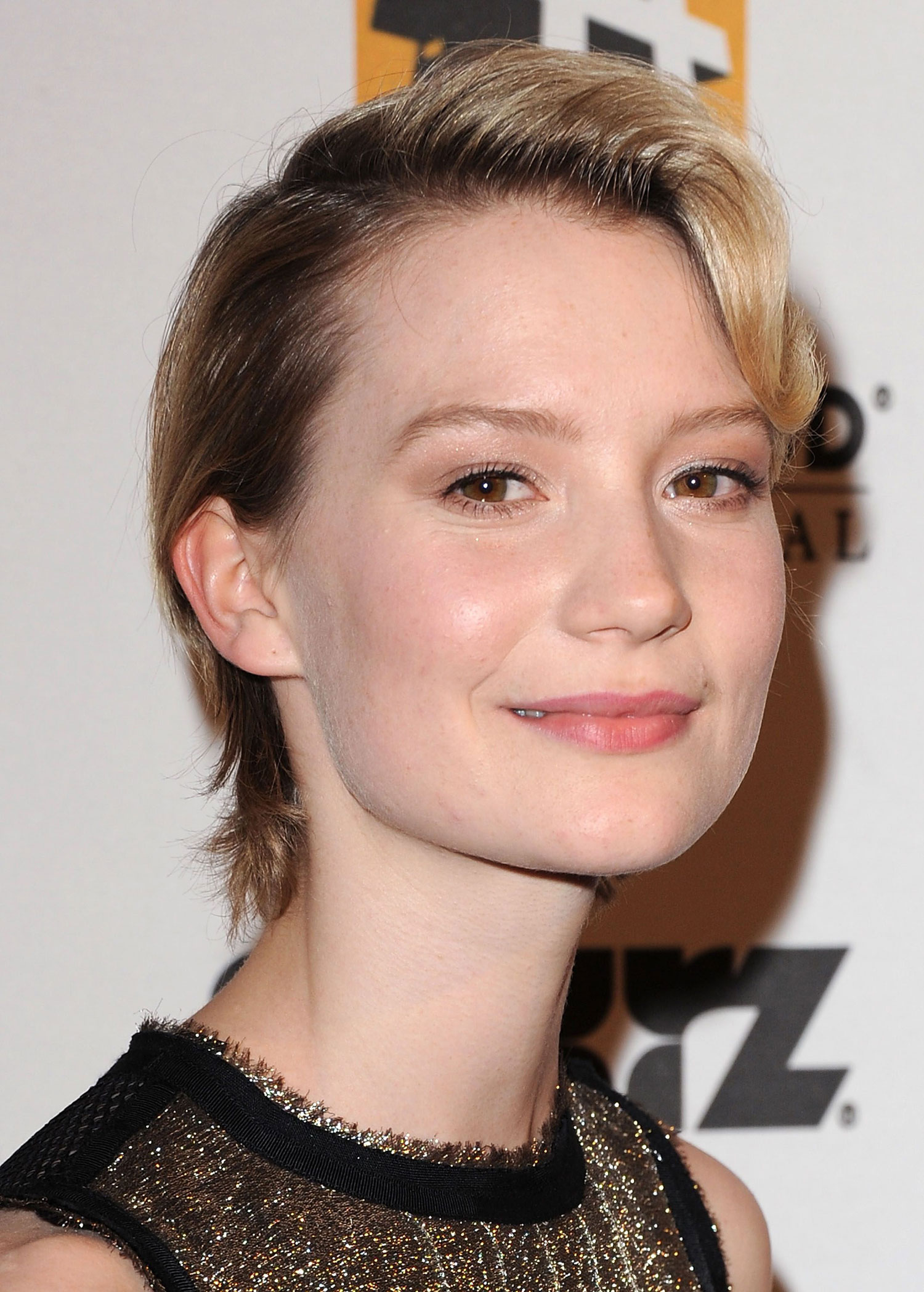 Mia Wasikowska photo 40 of 338 pics, wallpaper photo 313750 ThePlace2