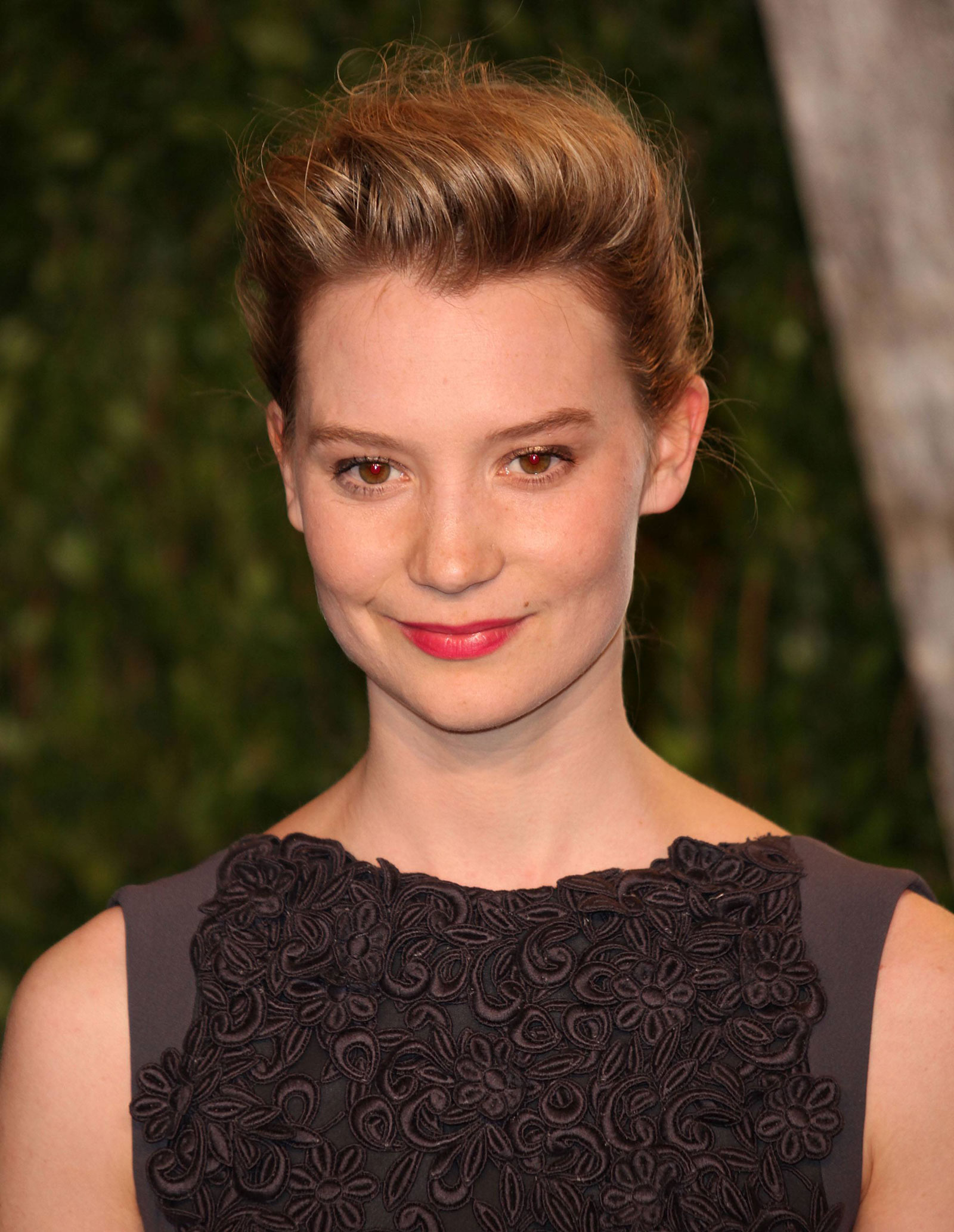 Mia Wasikowska photo 130 of 338 pics, wallpaper photo 456300 ThePlace2