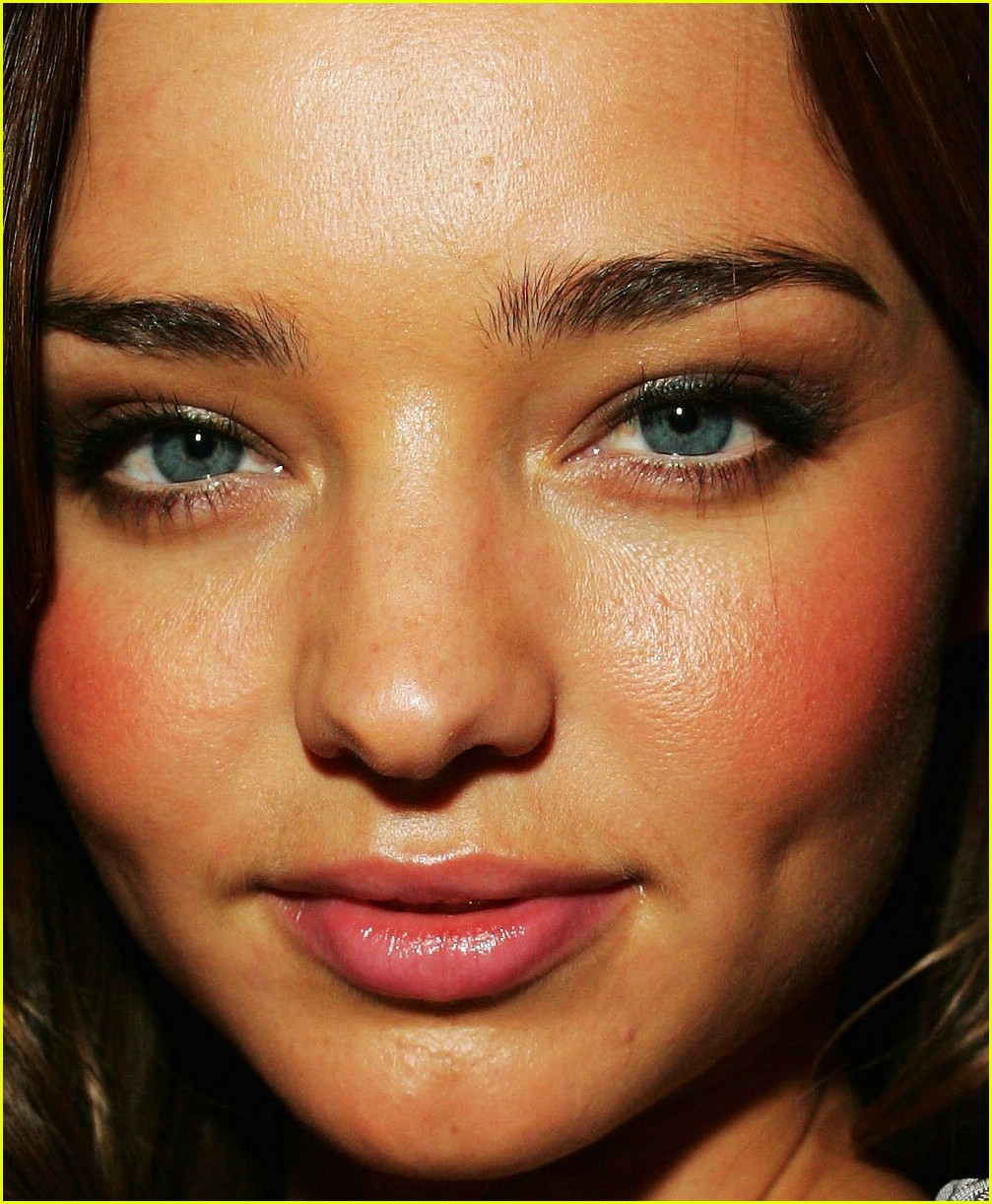 miranda_kerr_catwalk-3.jpg