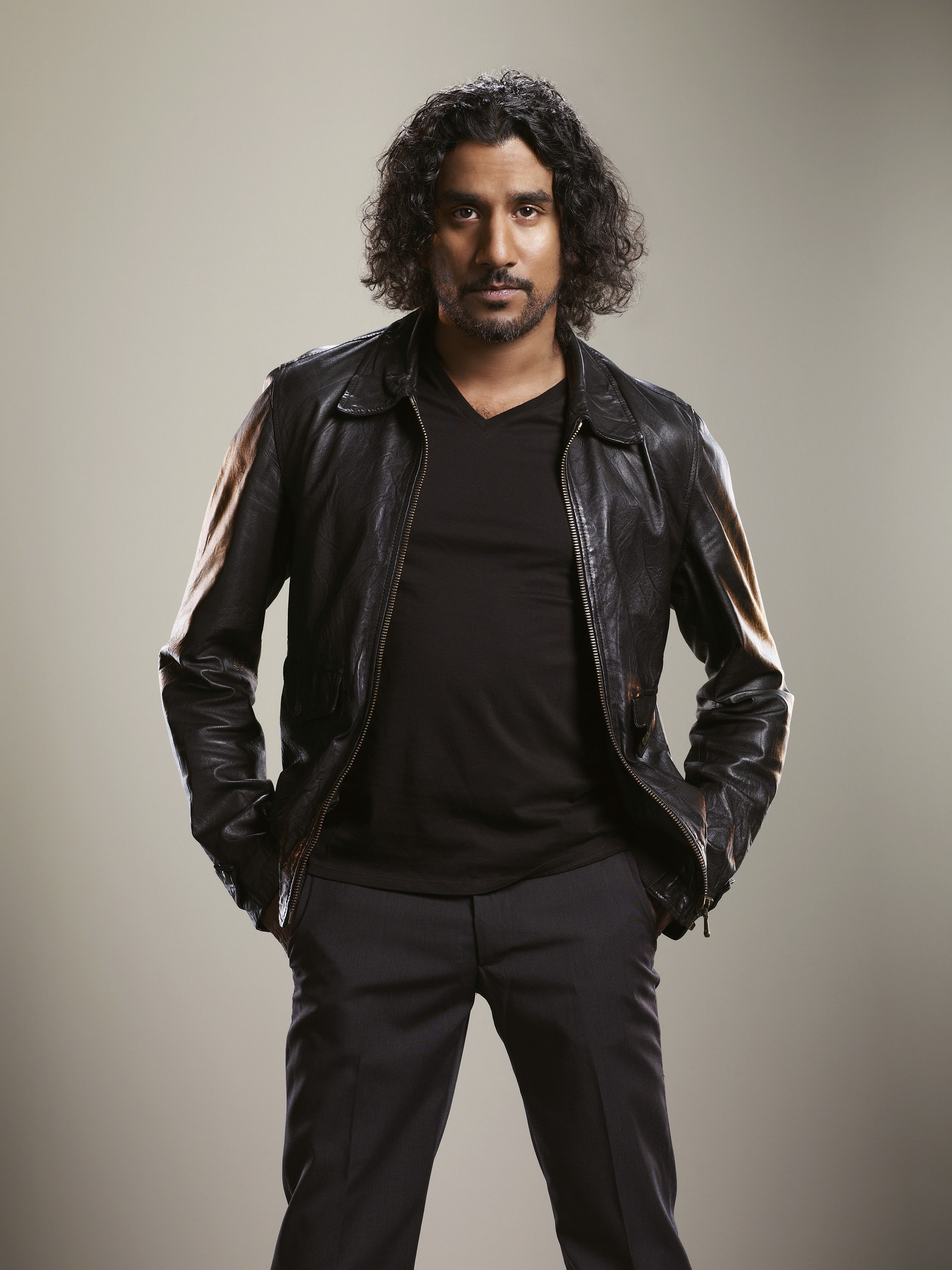 Naveen Andrews Photo Gallery - 34 High Quality Pics Of Naveen Andrews | ThePlace