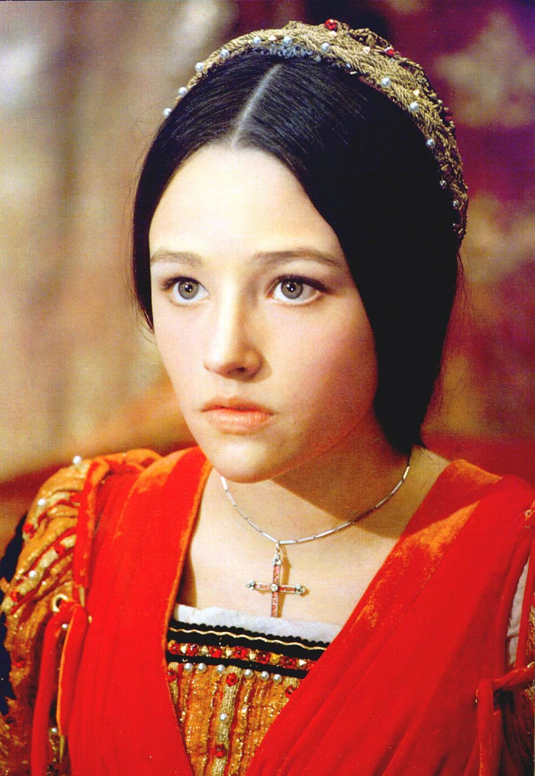Olivia Hussey photo 7 of 25 pics, wallpaper photo 307723 ThePlace2