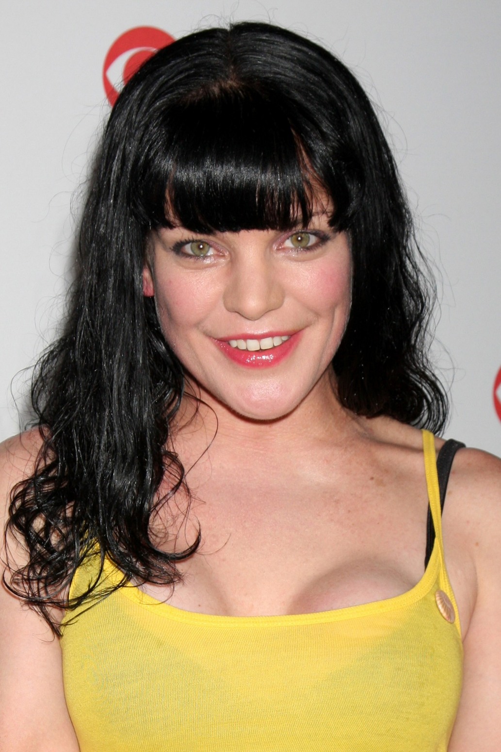 Pauley Perrette photo gallery high quality pics of Pauley Perrette