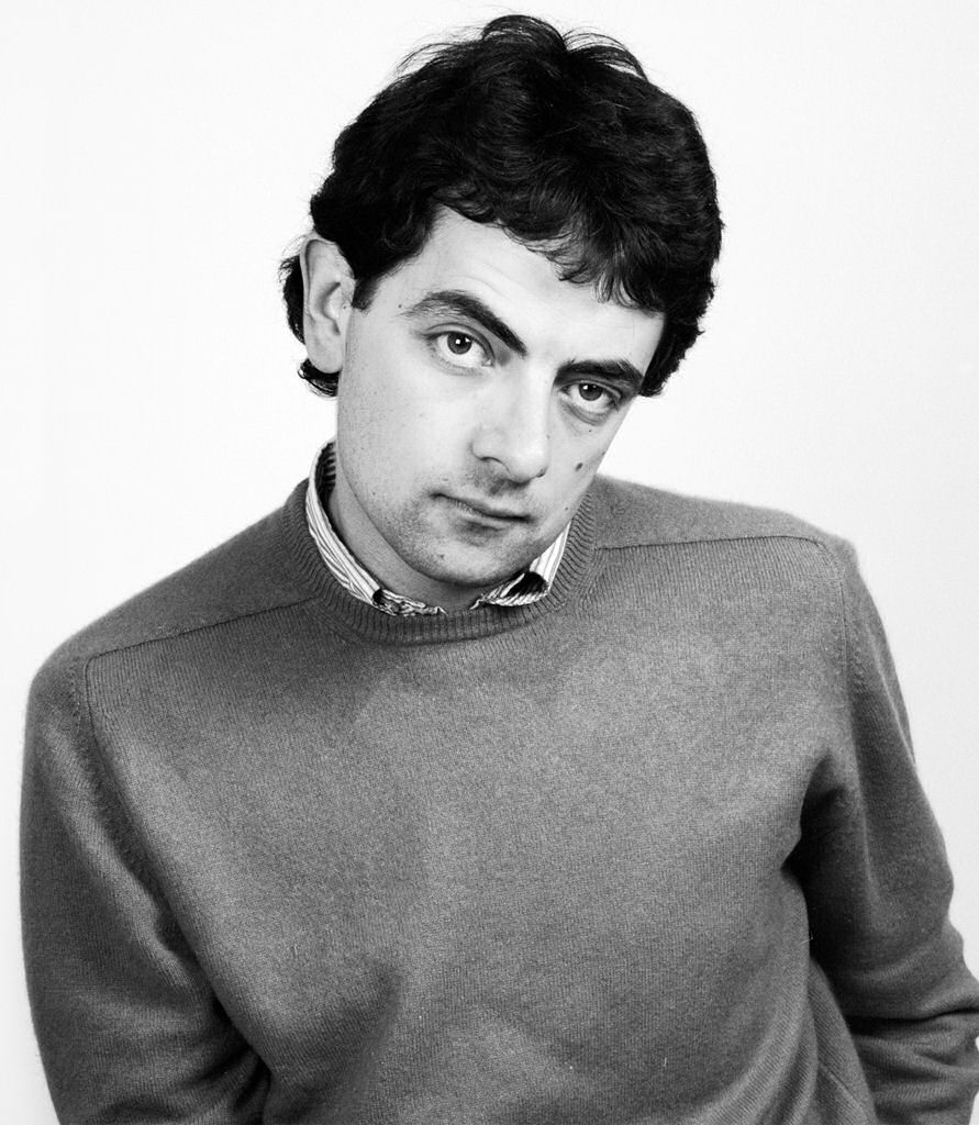 Rowan Atkinson Photo 30 Of 61 Pics Wallpaper Photo 383405 Theplace2