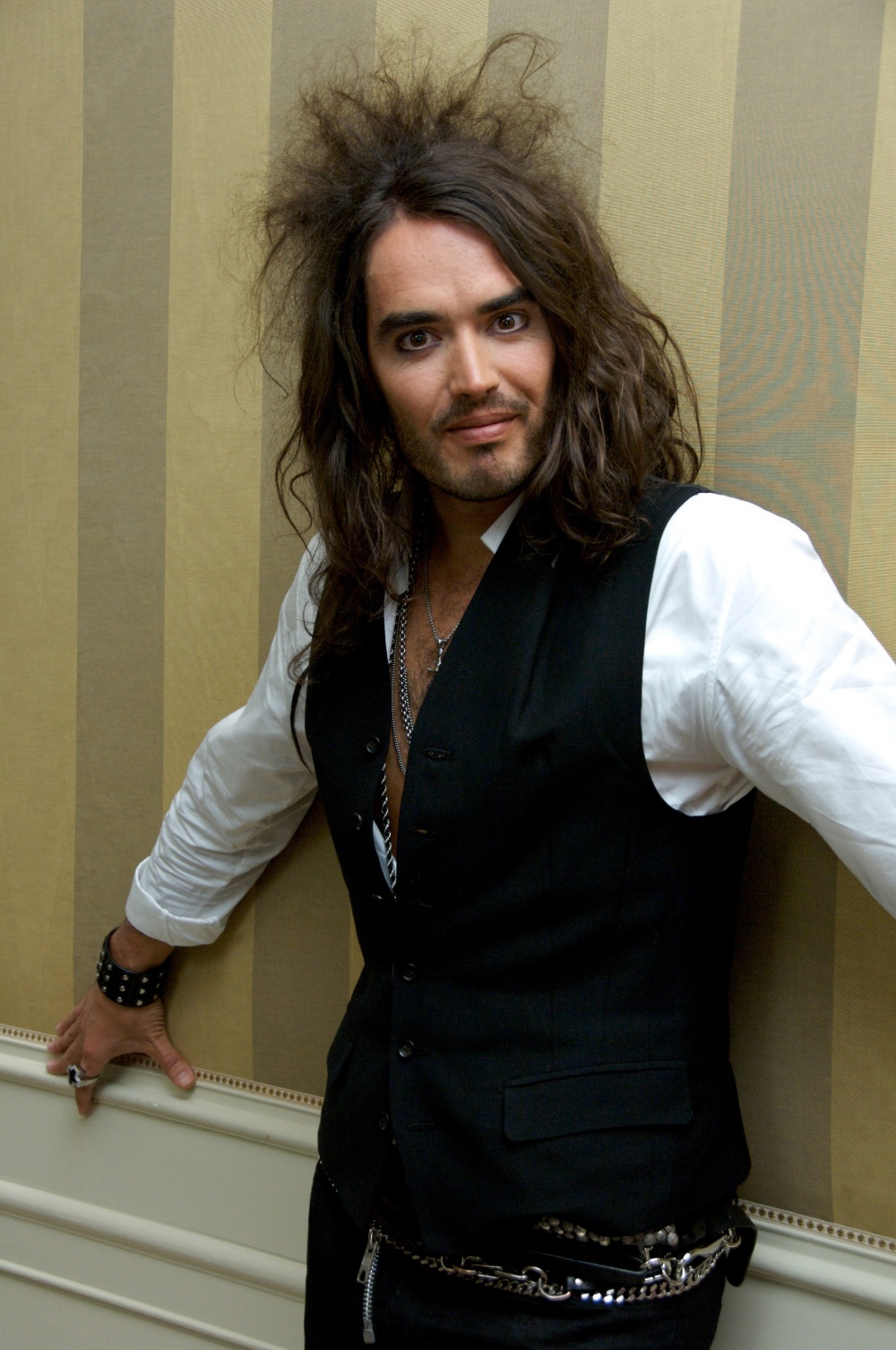 Russell Brand photo gallery high quality pics of Russell Brand ThePlace