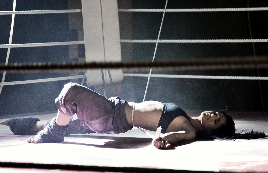 Most kissable abs? - Belly, Inc. | Celebrity, News Publishing ...