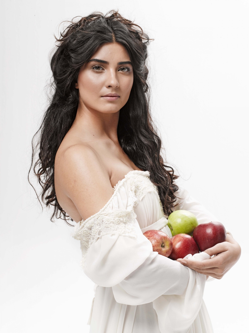 http://www.theplace2.ru/archive/tuba_buyukustun/img/2-18.jpg