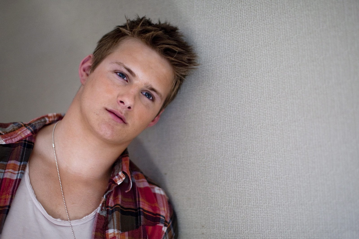 Alexander Ludwig : pic #468970