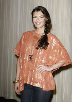 Ali Landry photo #