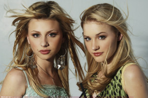 photo 13 in Aly and Aj gallery [id130298] 2009-01-28