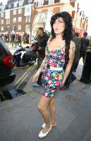 photo 27 in Amy Winehouse gallery [id147994] 2009-04-17