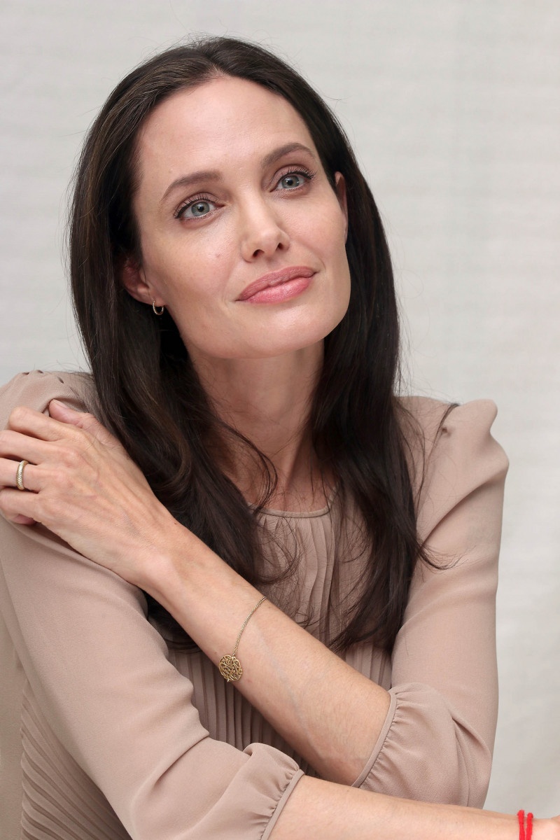 Angelina Jolie: pic #824702