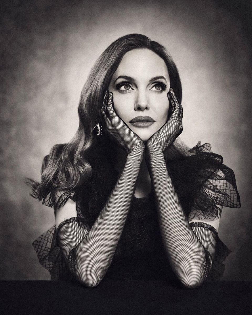 Angelina Jolie: pic #1290141