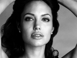 Angelina Jolie pic #121718