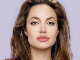 Angelina Jolie pic #105440