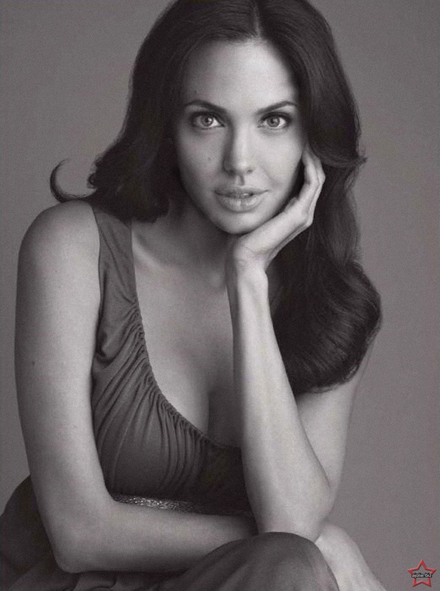 Angelina Jolie: pic #881422