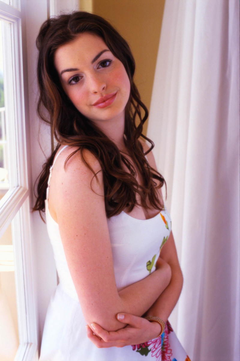 Anne Hathaway: pic #207154