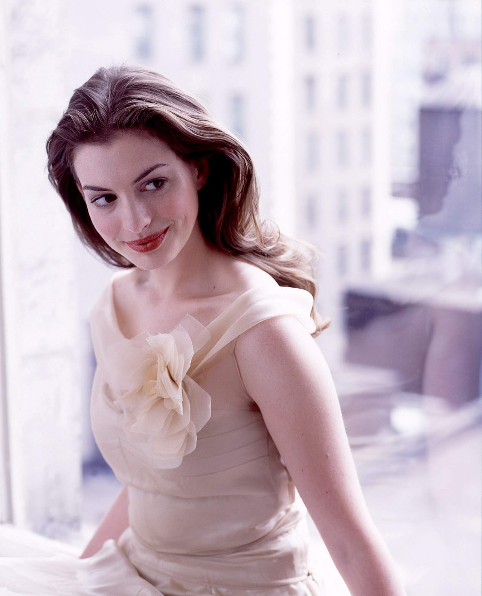 Anne Hathaway: pic #234699