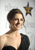Anne Hathaway pic #213833