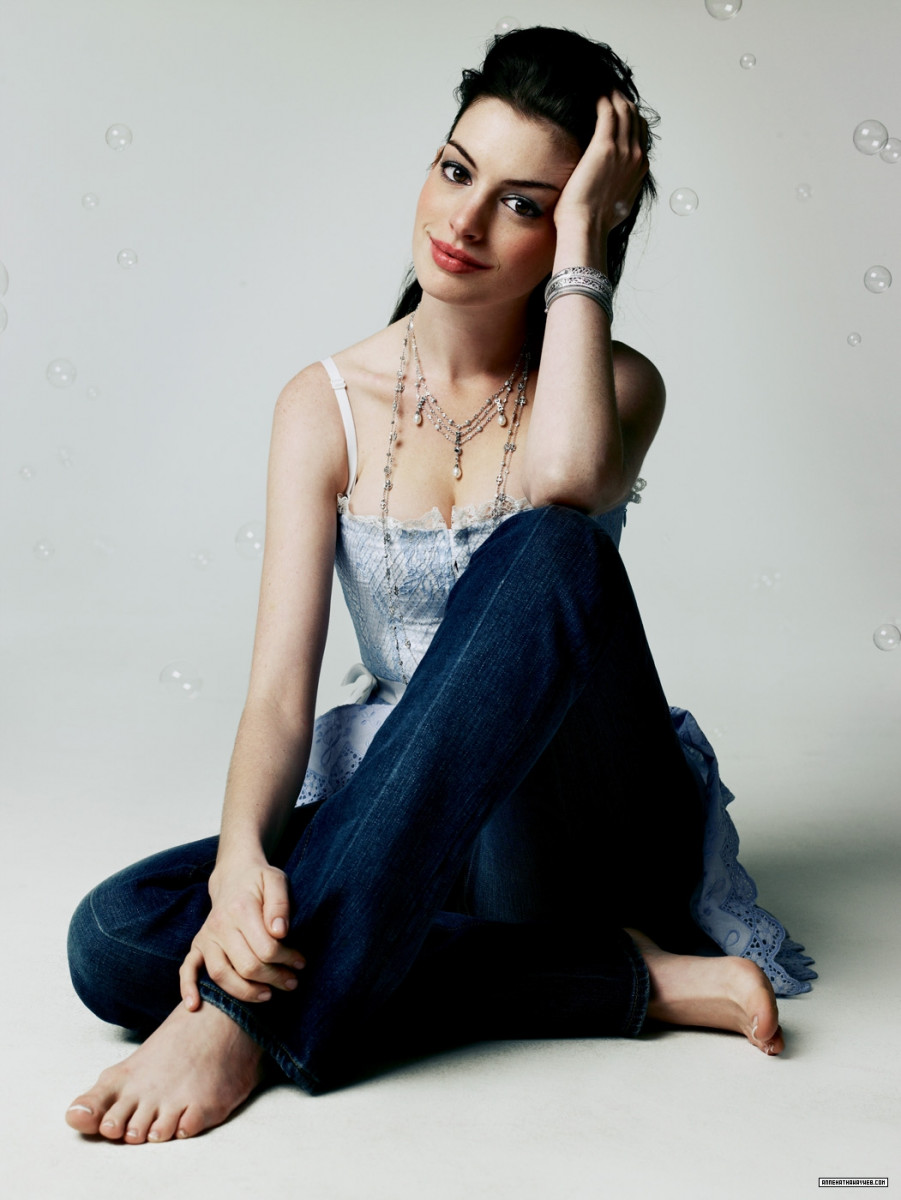 Anne Hathaway: pic #881413