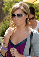 photo 7 in Ashley Tisdale gallery [id143271] 2009-03-31