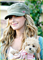 photo 21 in Ashley Tisdale gallery [id142670] 2009-03-27