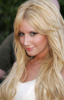 photo 11 in Ashley Tisdale gallery [id143258] 2009-03-31