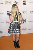 Avril Lavigne pic #1133507