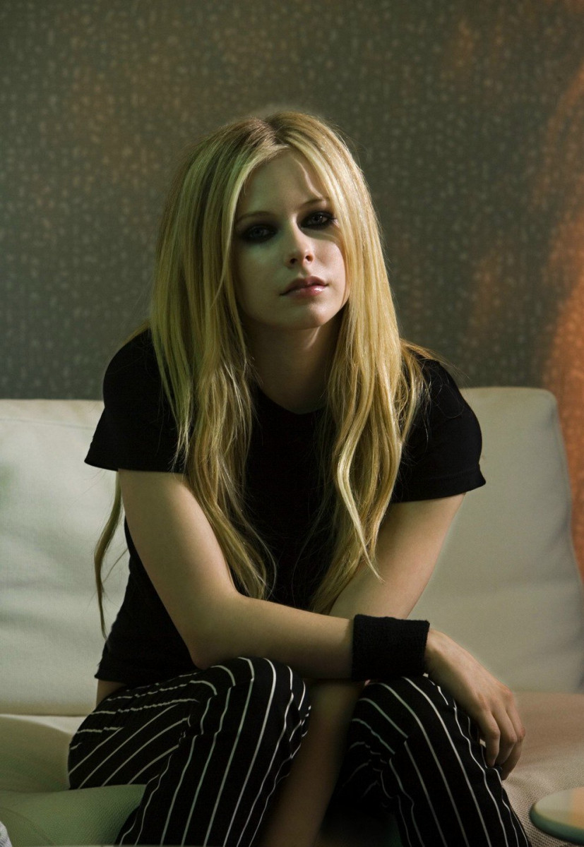 Avril Lavigne: pic #140884
