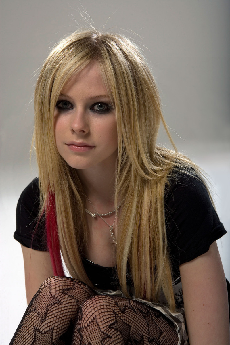 Avril Lavigne: pic #140929