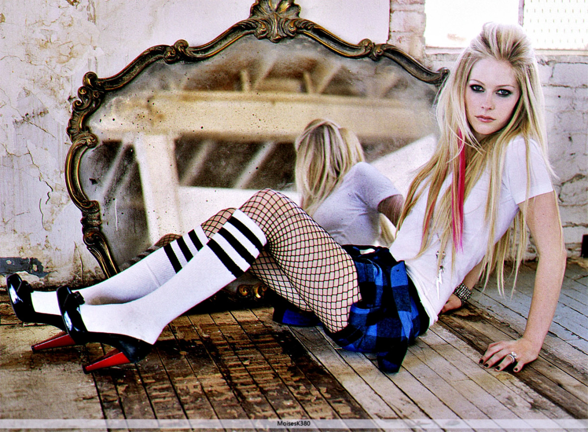 Avril Lavigne: pic #1271475