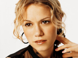 Bethany Joy Galeotti pic #312045