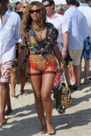 photo 12 in Beyonce Knowles gallery [id353916] 2011-03-11
