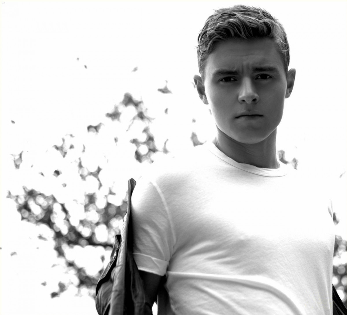 Callan McAuliffe: pic #477905